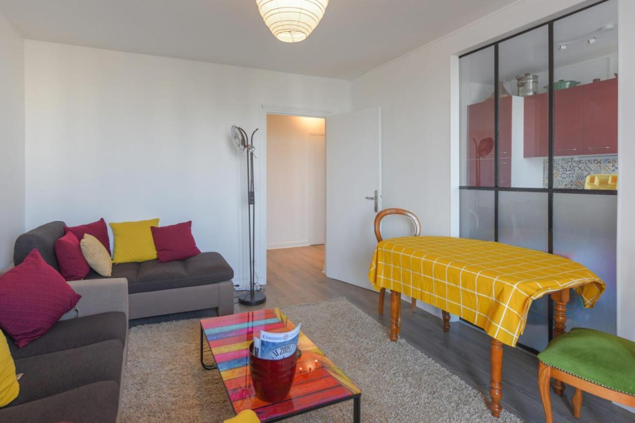 Appartement Jaures Vue Sur La Seine - Welkeys Clichy Bagian luar foto
